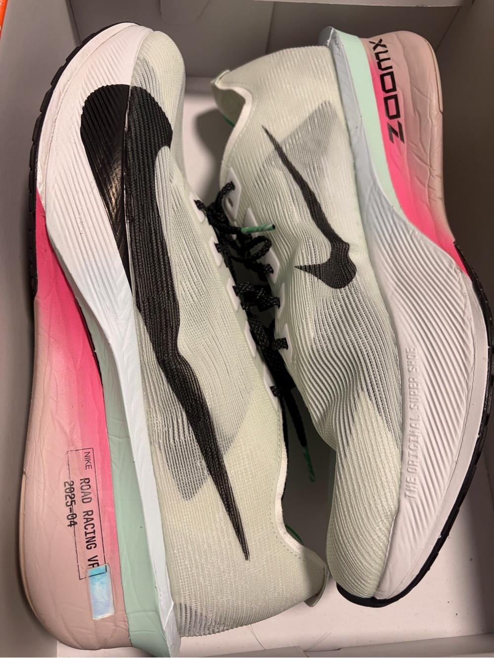 Nike ZoomX Vaporfly Next%4 Men’s sz 11